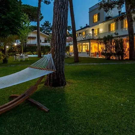 Villa With Private Pool 200 Meters From The Sea! Marina Di Pietrasanta - Forte Dei Marmi Apartment