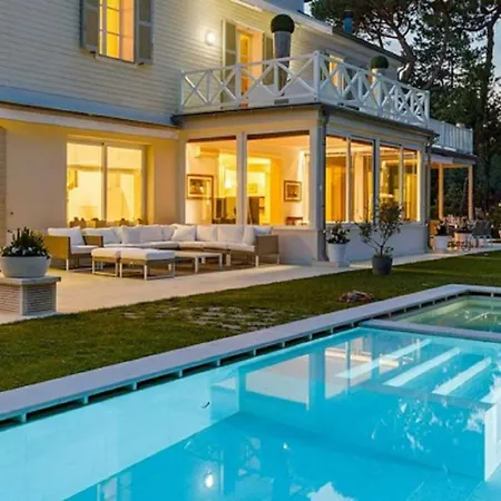 Villa With Private Pool 200 Meters From The Sea! Marina Di Pietrasanta - Forte Dei Marmi Апартаменты