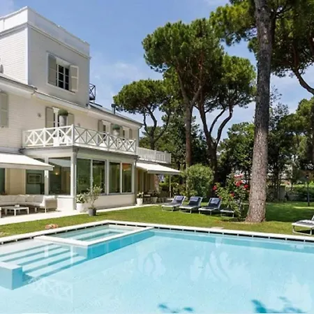 Apartment Villa With Private Pool 200 Meters From The Sea! Marina Di Pietrasanta - Forte Dei Marmi Marina di Pietrasanta