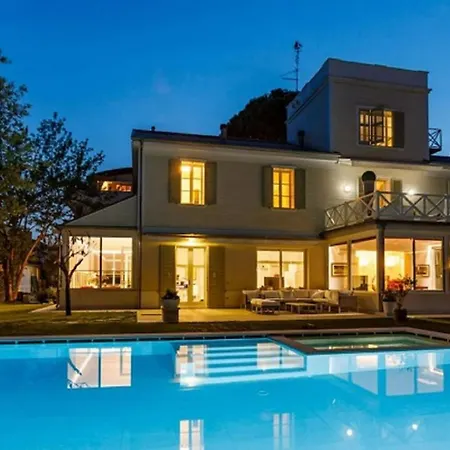 Апартаменты Villa With Private Pool 200 Meters From The Sea! Marina Di Pietrasanta - Forte Dei Marmi *