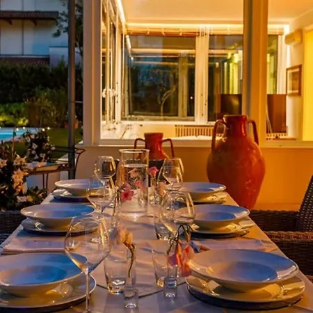 Villa With Private Pool 200 Meters From The Sea! Marina Di Pietrasanta - Forte Dei Marmi Apartment