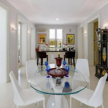 Villa With Private Pool 200 Meters From The Sea! Marina Di Pietrasanta - Forte Dei Marmi Марина-ди-Пьетрасанта