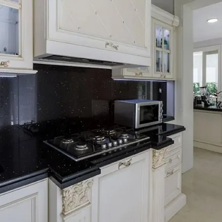 Villa With Private Pool 200 Meters From The Sea! Marina Di Pietrasanta - Forte Dei Marmi Apartment